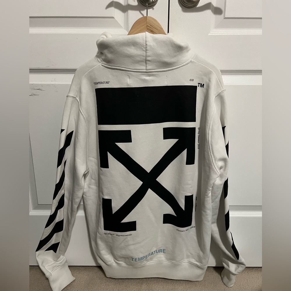 Off-White Men's Black and White Arrow Hoodie